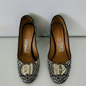 Ferragamo Alegator white and black 6